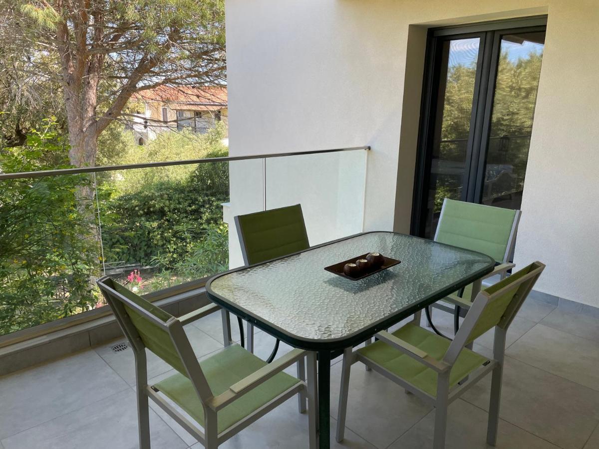 Andromahi Apartments Laganas Bagian luar foto