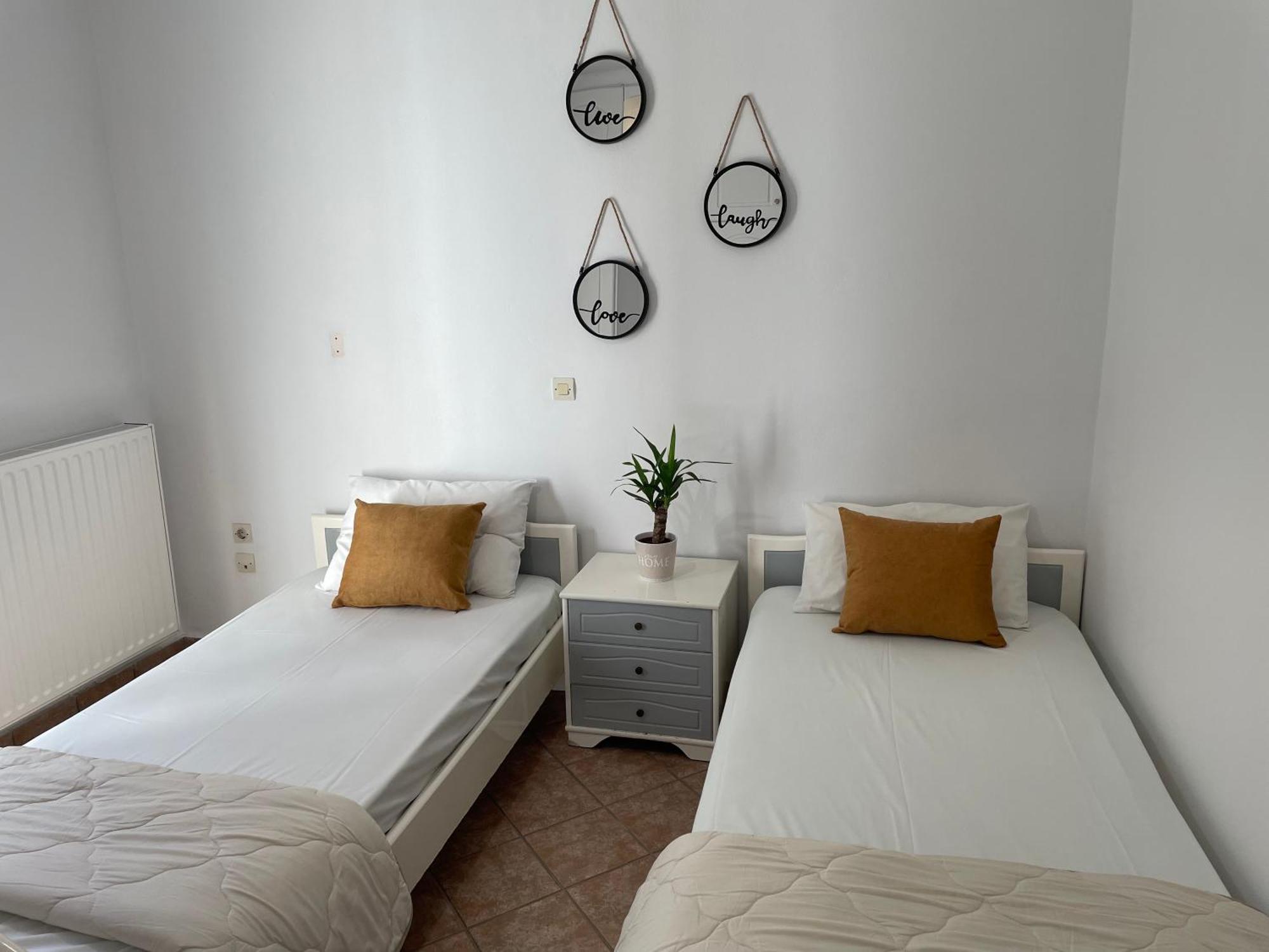 Andromahi Apartments Laganas Bagian luar foto