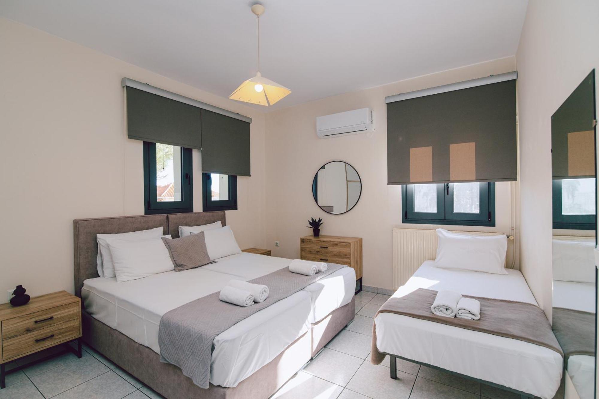 Andromahi Apartments Laganas Bagian luar foto