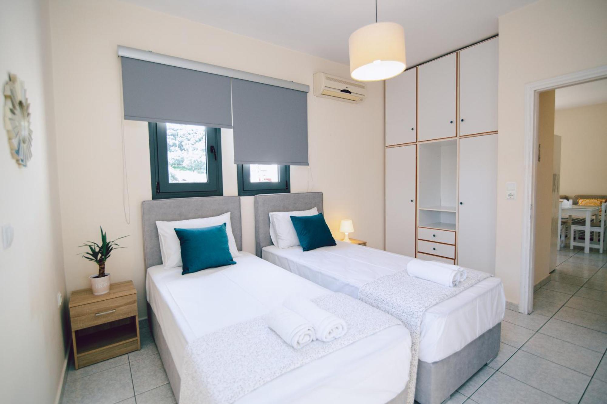 Andromahi Apartments Laganas Bagian luar foto