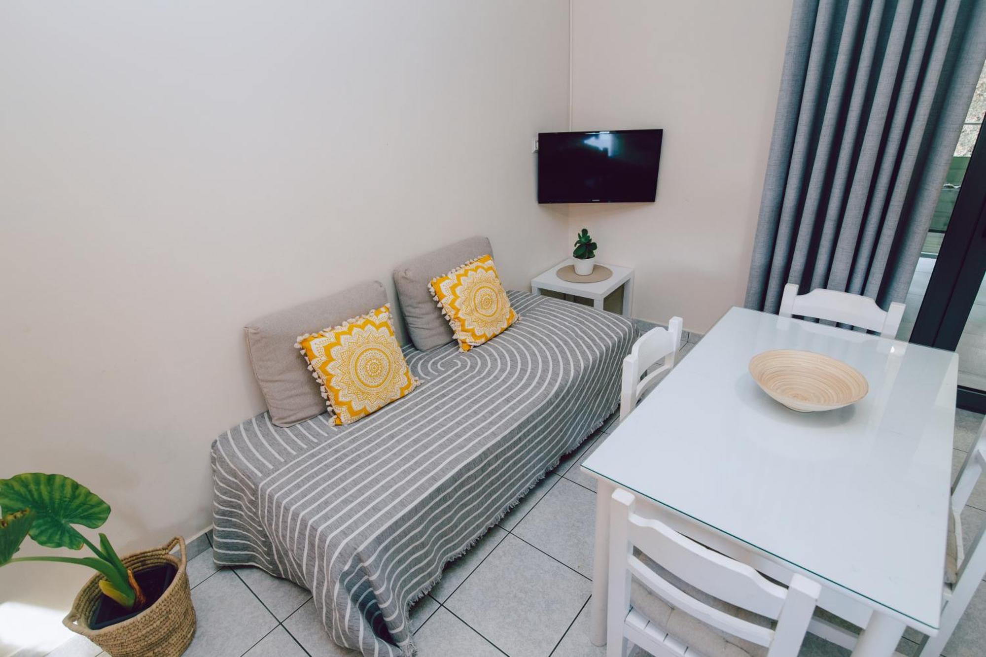 Andromahi Apartments Laganas Bagian luar foto