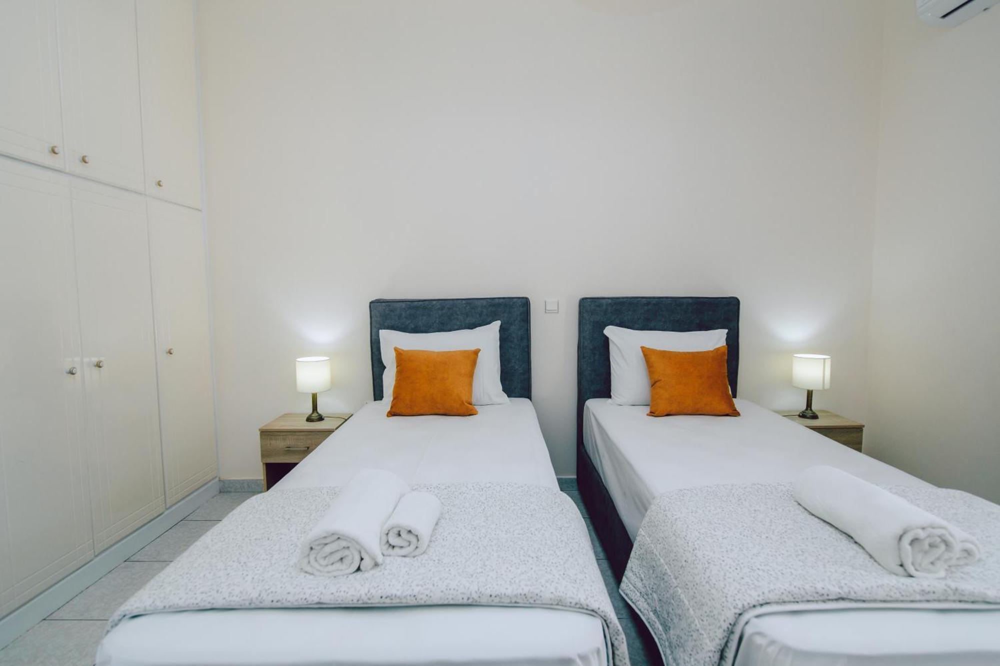 Andromahi Apartments Laganas Bagian luar foto