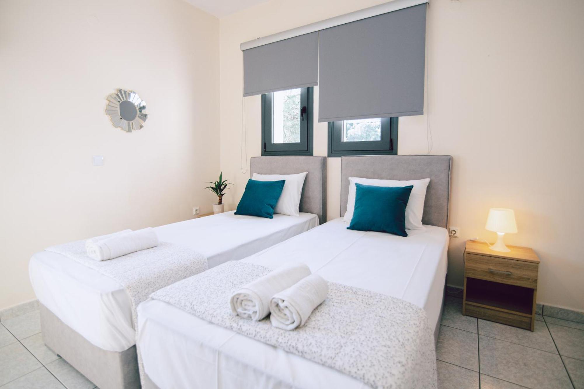 Andromahi Apartments Laganas Bagian luar foto