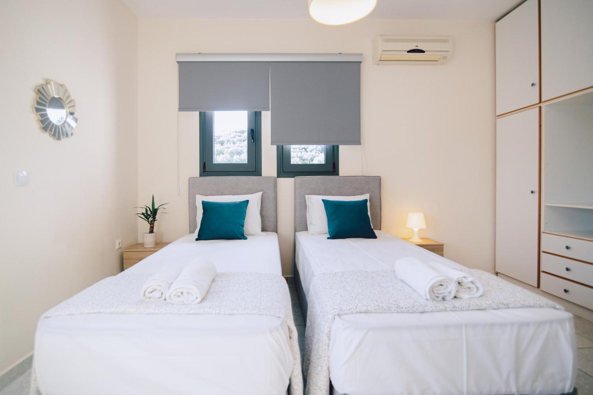 Andromahi Apartments Laganas Bagian luar foto